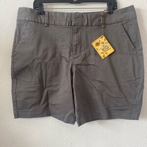 Hybrid & Company Bermuda Gray Shorts Size 16